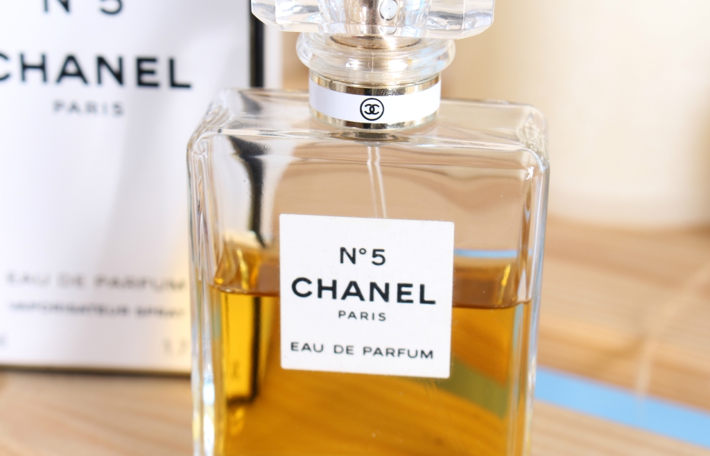 Chanel 5 оригинал. Духи Шанель 5. Парфюм Шанель номер 5. Chanel 5 EDP 50 ml. Шанель номер 5 туалетная вода.